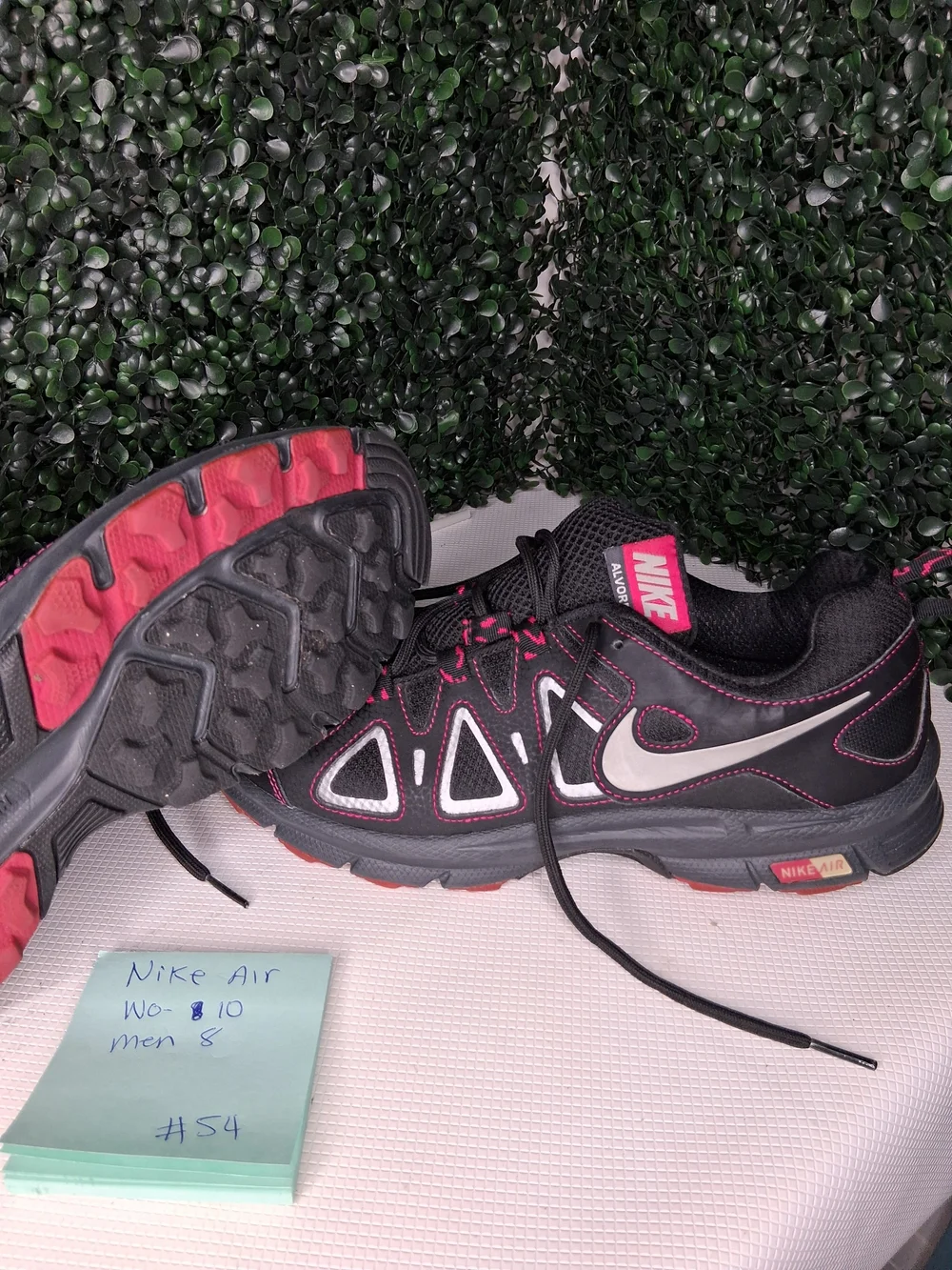 Nike Black & Pink Running Shoes